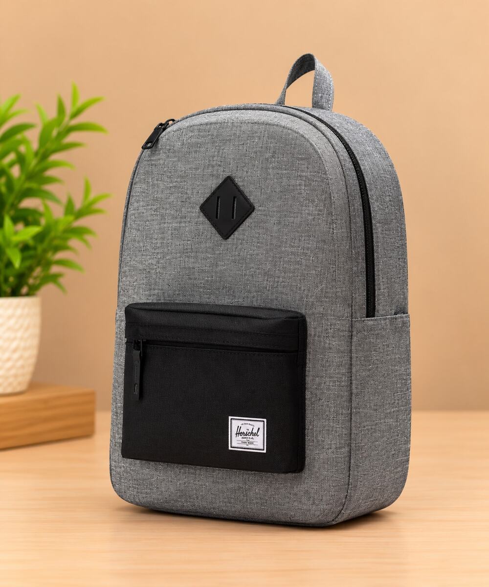NWT Herschel Unisex Heritage Backpack 21.5L Raven Crosshatch Black Leather Trim